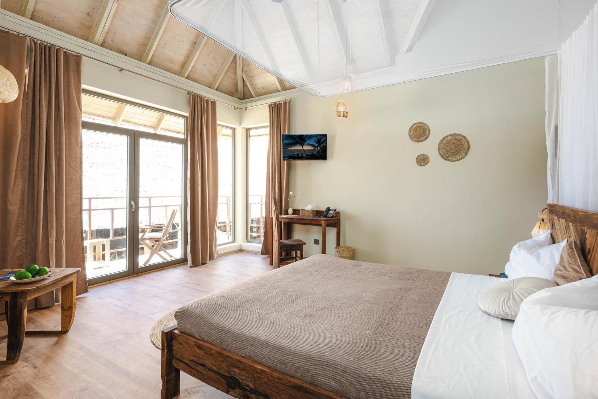 Clove Island Essence & Hotel 5*